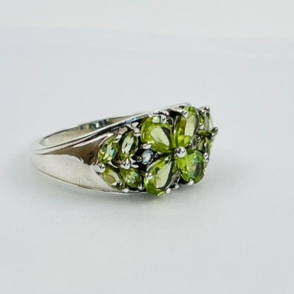Custom Peridot & Diamond Gemstone Sterling Silver .925 Women's Ring Size 8 - Picture 4 of 7